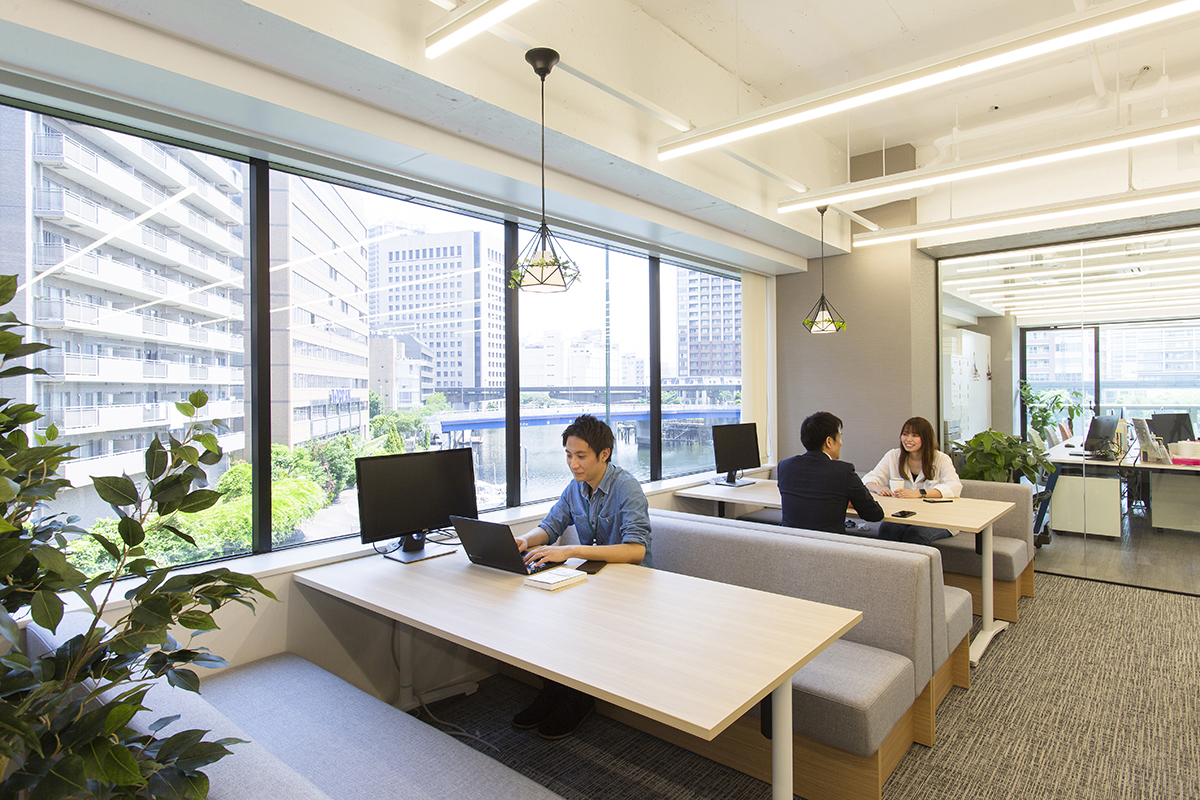 株式会社ブレイン・ラボ オフィス紹介 執務室
